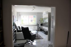 EG Wonzimmer Blick von Büro